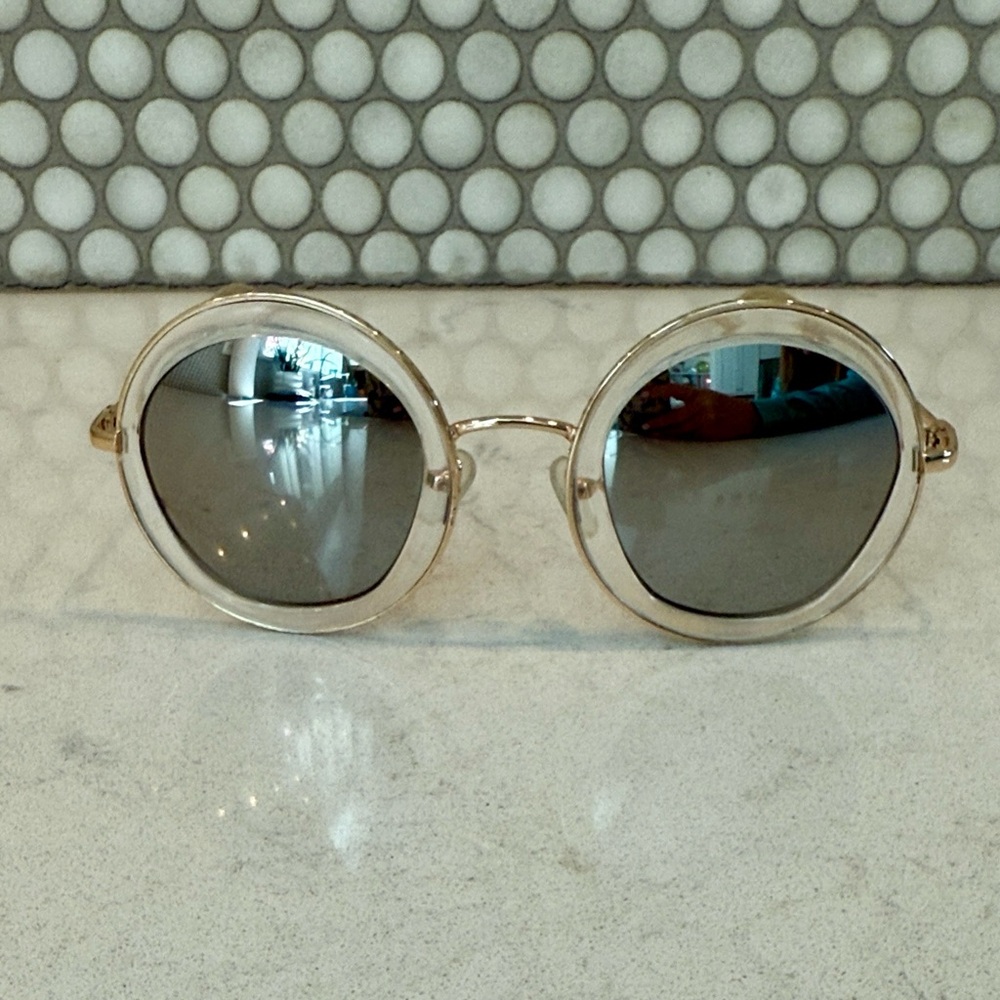 Treska Gold Round Sunglasses with Mirrored Lenses
